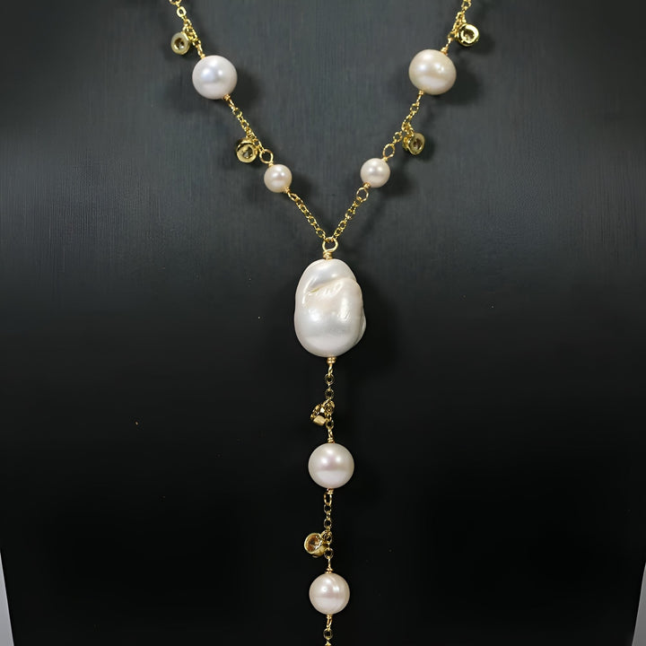 Elvire – Collier en Y en perles Keshi luxueuses 