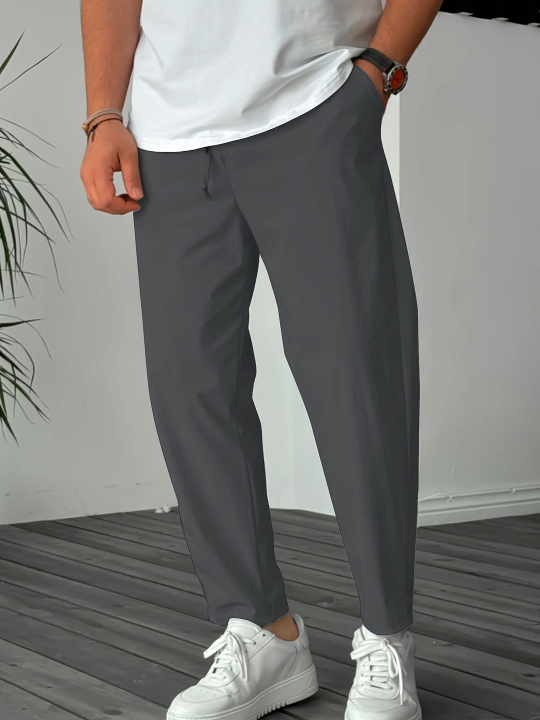 Essential tapered pants with drawstring