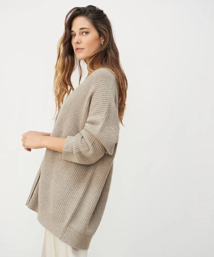 Lia | Elegant Cardigan with Buttons